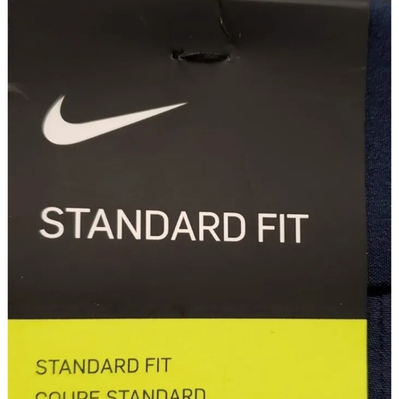 Nike Men's Golf Shorts Size: 36 Pockets Standard Fit - Picture 8 of 11